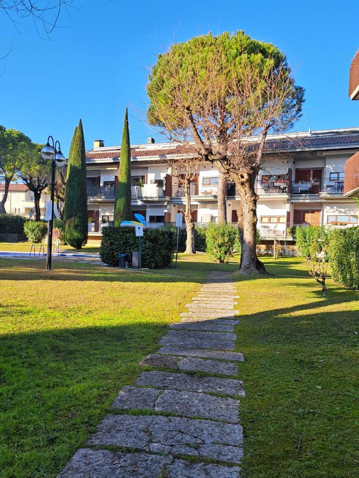 Blu Armony Apartment Sirmione Exterior photo